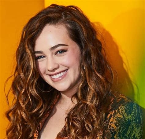 mary mouser siblings|Mary Mouser Actress Biography, Wiki, Boyfriend, Age,。